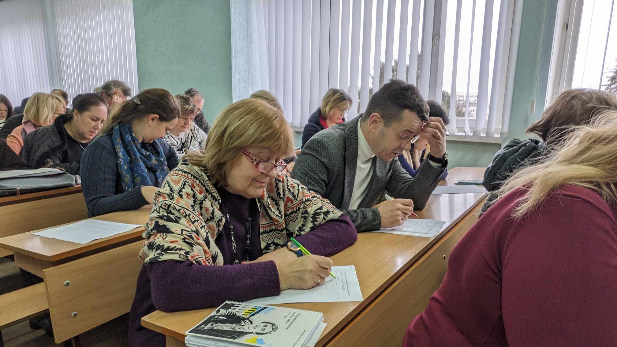 Процес написання триває